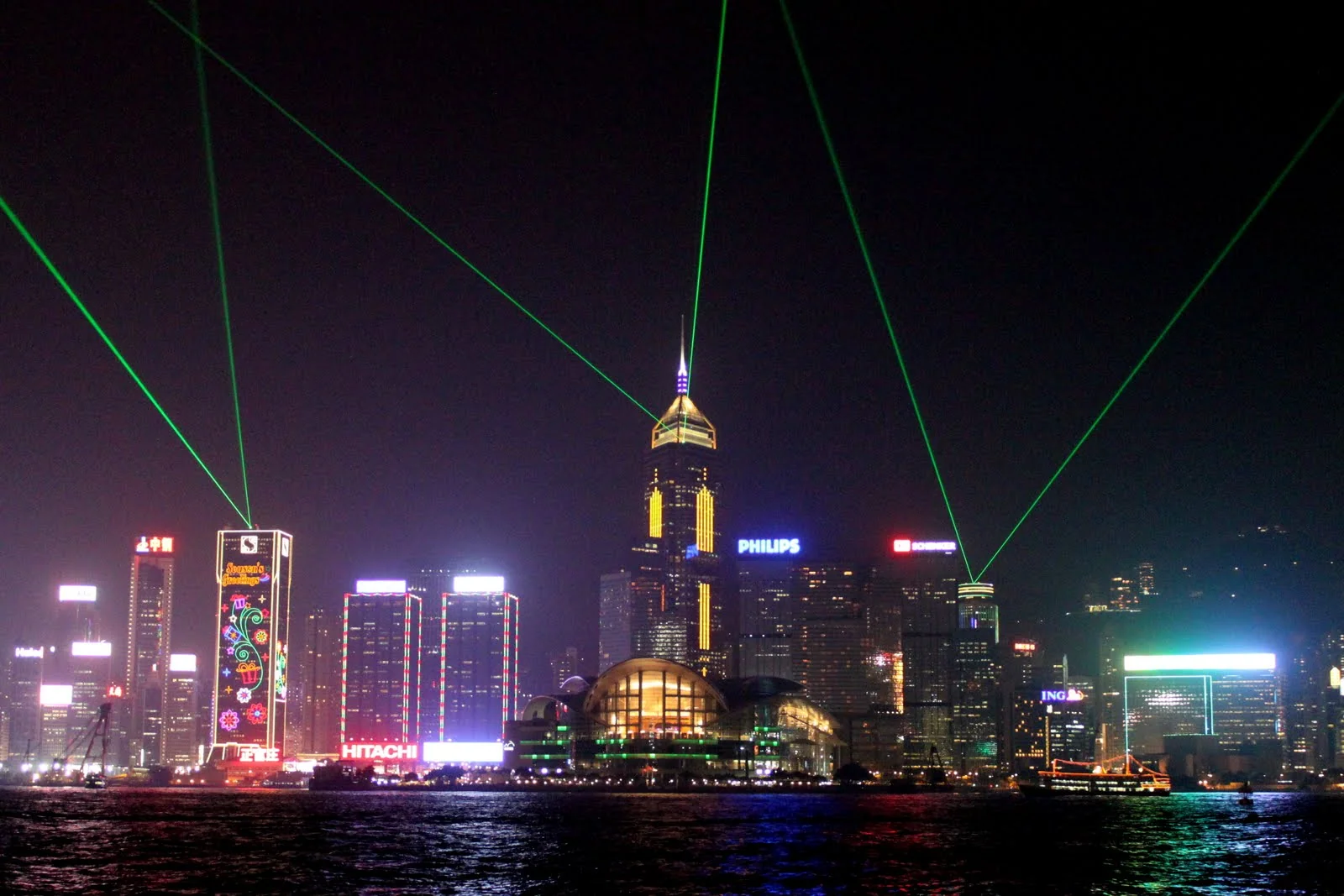 香港夜景與幻彩詠香江行程規劃照片。