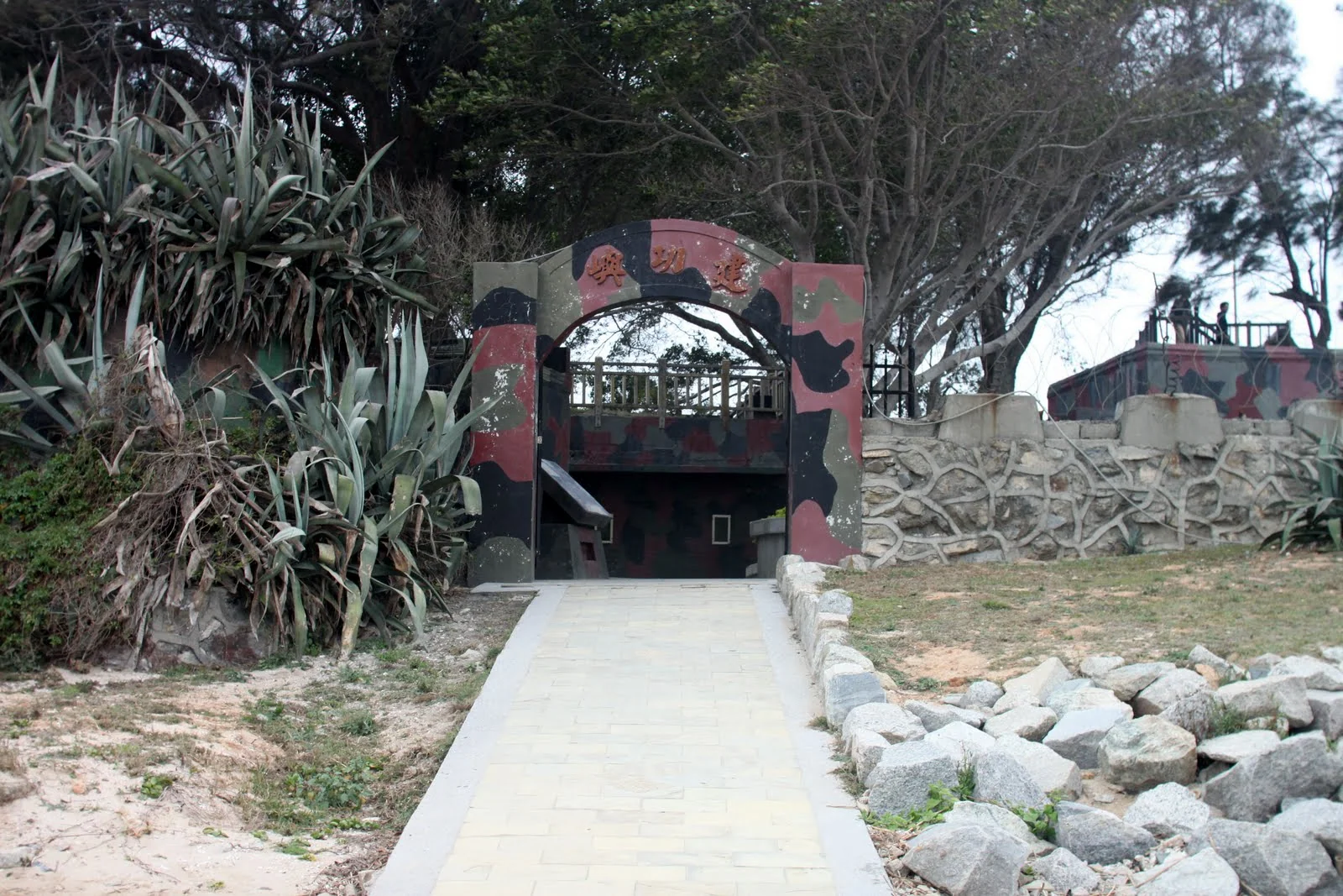 建功嶼附近新設置的鄭成功石像