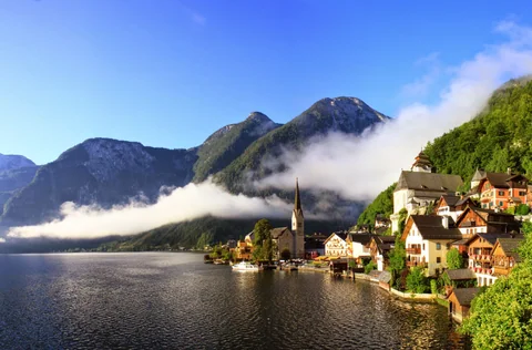 哈修達特湖畔與湖區山景